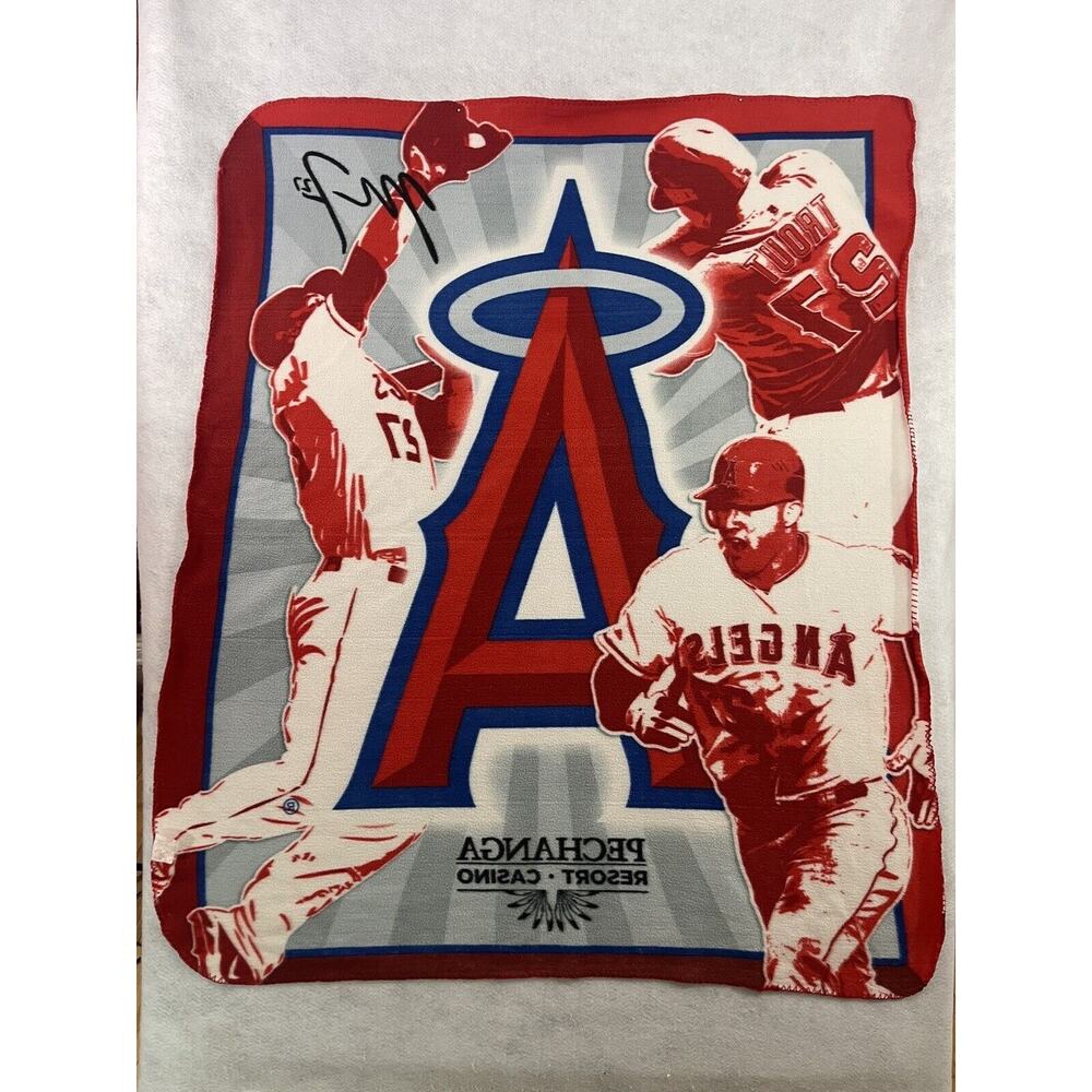 Mike Trout Angels Fleece Throw Blanket 56x46 Red MLB Stadium Giveaway - Picture 13 of 15